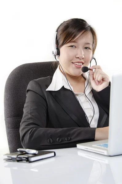 Agente de atendimento ao cliente sorridente — Fotografia de Stock