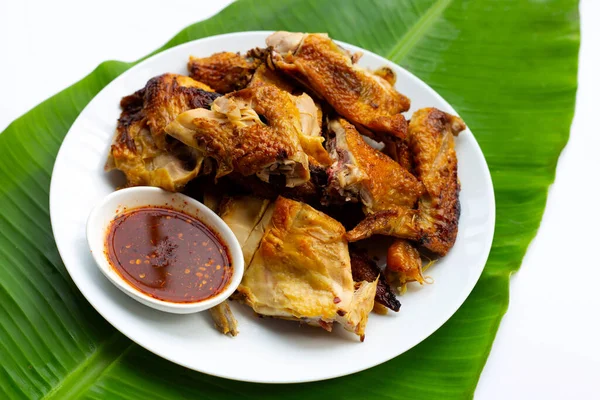 Gegrilltes Huhn Thailändisches Essen Auf Bananenblatt — Stockfoto