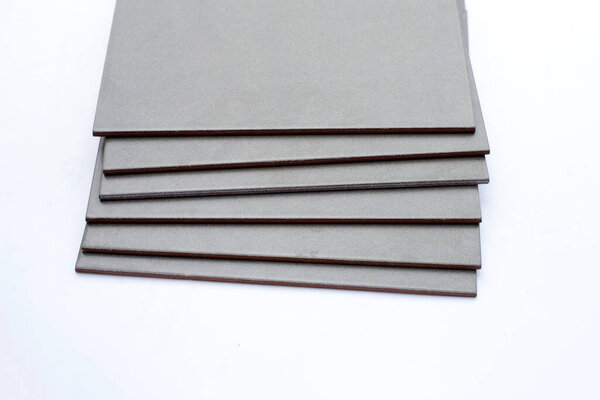 Плитка на белом фоне