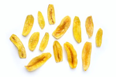 Beyaz arkaplanda muz dilimleri