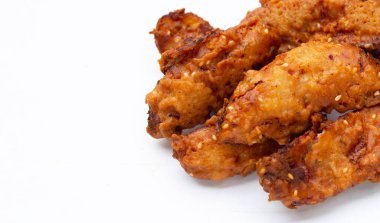 beyaz zemin üzerine kızarmış muz. 