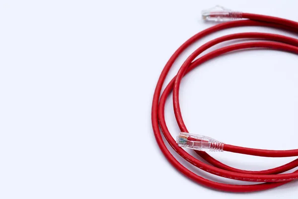 Beyaz Üzerine Lan Bağlantısı Ethernet Kırmızı Kabloları — Stok fotoğraf