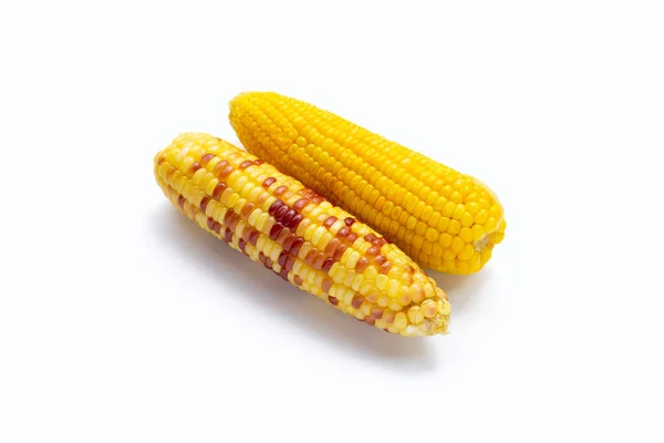 Gekochter Mais Auf Weißem Hintergrund — Stockfoto