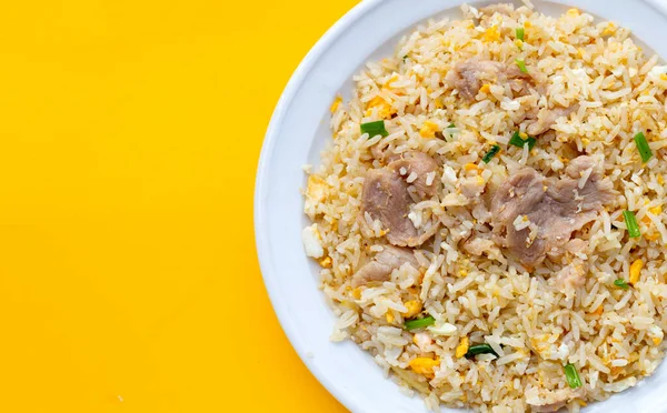 Fried Rice White Plate Yellow Background — Stock Photo, Image