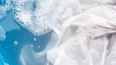 Yıkamadan önce bezi ıslat, beyaz bez.