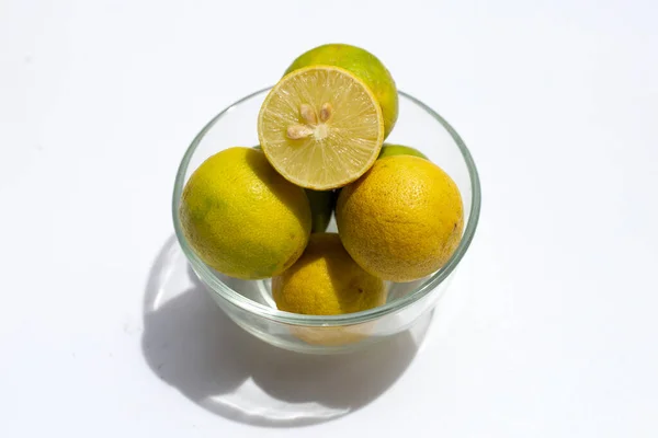 Yellow Limes Glass Bowl — Stock Photo, Image