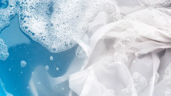 Yıkamadan önce bezi ıslat, beyaz bez.