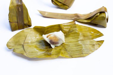 Hindistan cevizli krema ve hindistan cevizi.