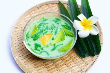 Hindistan cevizi sütlü kavun aromalı pirinç unu pandan.