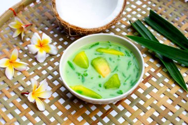 Hindistan cevizi sütlü kavun aromalı pirinç unu pandan.