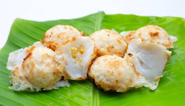 Khanom Krok, Tayland hindistan cevizi sütü tatlısı. Hindistan cevizli pirinç krepi.