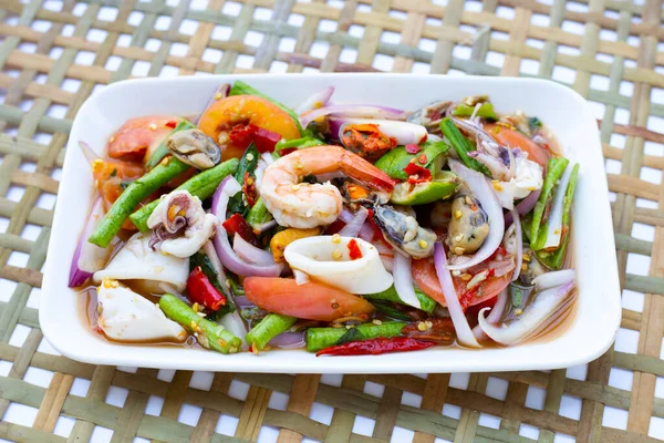 Thaise Pittige Salade Met Zeevruchten — Stockfoto