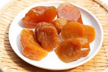 Kavanozda tatlı patates