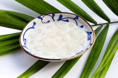 Hindistan cevizi sütlü Tayland gnocchi 'si