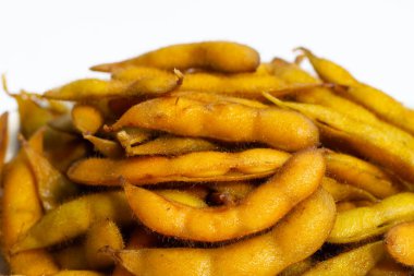 Güvercin bezelyesi kaynatıldı.