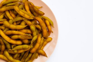 Güvercin bezelyesi kaynatıldı.