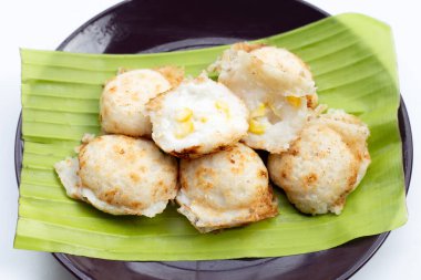 Khanom Krok, Tayland hindistan cevizi sütü tatlısı. Hindistan cevizli pirinç krepi.