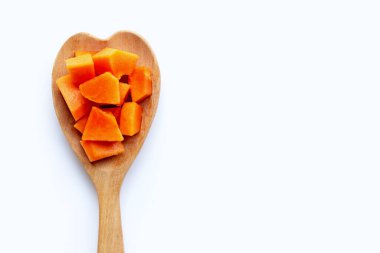 Beyaz bir arka plan üzerinde Papaya meyve.