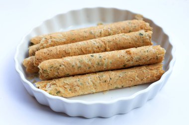 Deniz yosunlu çıtır börek.