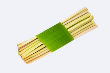 Lotus beyaz arkaplanda yer alır.