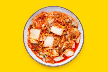 Kimchi, Kore baharatlı mayalanmış sebze yemeği.