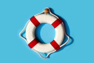 Mavi arka planda can simidi. Boşluğu kopyala