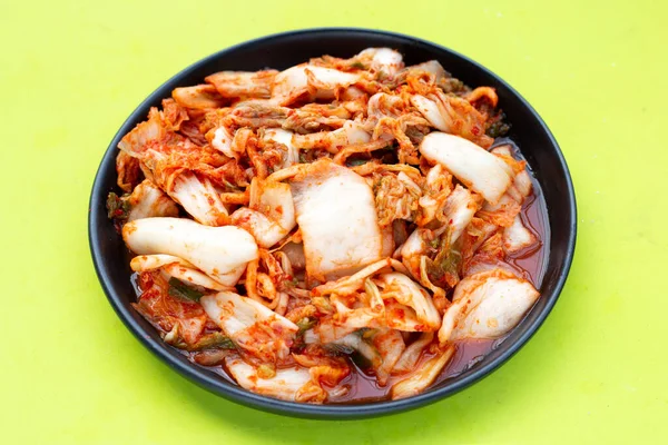 Kimchi Koreansk Rätt Med Kryddiga Fermenterade Grönsaker — Stockfoto