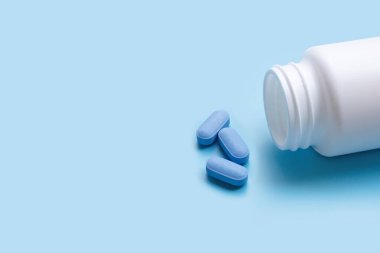 HIV 'i önlemek için PrEP (Ön-Pozlama Profilaksi), mavi arkaplanda, Boşluğu Kopyala