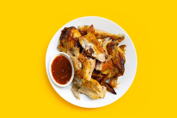 Ayam Panggang Makanan Gaya Thailand Pada Latar Belakang Putih — Stok Foto