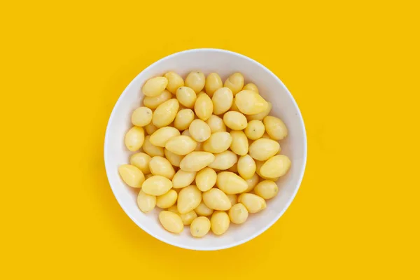 Boiled Ginkgo Nuts Yellow Background — Stock Photo, Image