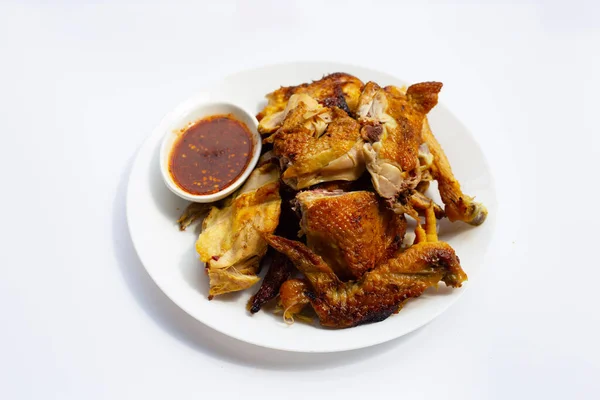 Ayam Panggang Makanan Gaya Thailand Pada Latar Belakang Putih — Stok Foto