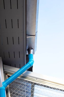 House rain gutter, Pipeline sysem.