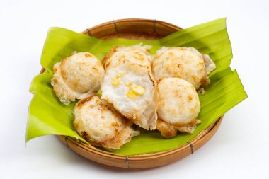 Khanom Krok, Tayland hindistan cevizi sütü tatlısı. Hindistan cevizli pirinç krepi.