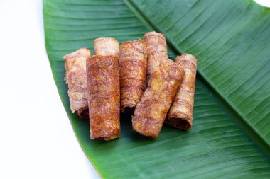 Sun dried banana roll snacks