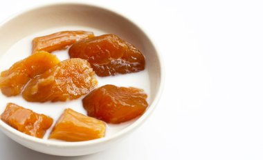 Hindistan cevizi sütlü tatlı patates