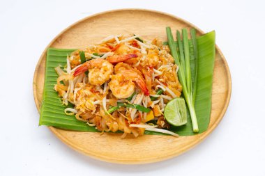 Tayland yemeği, kızarmış pirinç eriştesi (Pad Thai)