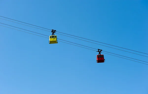 Kabelbaan in Alpen — Stockfoto