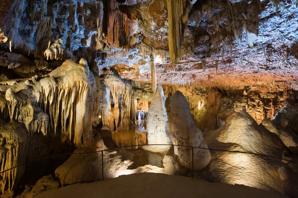 All'interno di una grotta — Foto Stock