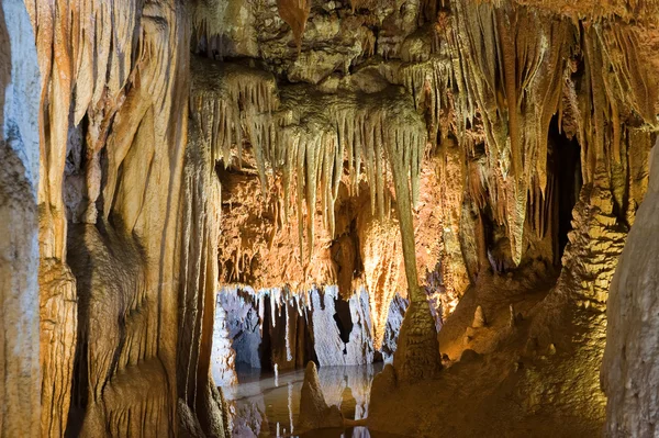 All'interno di una grotta — Foto Stock