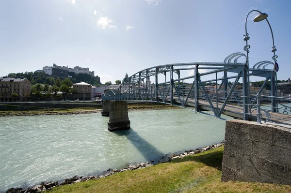 在萨尔茨堡莫扎特桥 — 图库照片