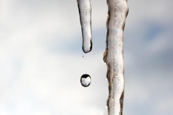 Daling van icicli — Stockfoto