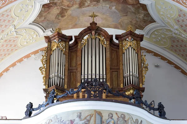 Kyrkans organ — Stockfoto