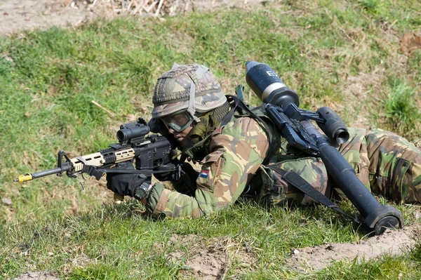Silahlı özel kuvvetleri eğitim — Stok fotoğraf