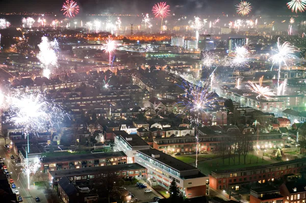 Vuurwerk op new years eve — Stockfoto