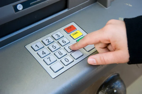 Código do pino na máquina ATM — Fotografia de Stock