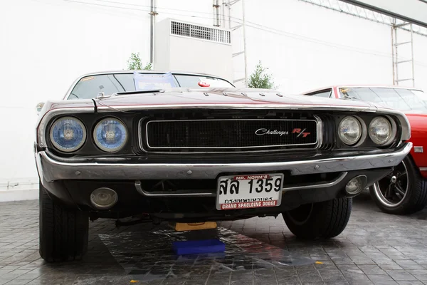 Dodge Challenger R / T 1970 Año, Coches antiguos — Foto de Stock