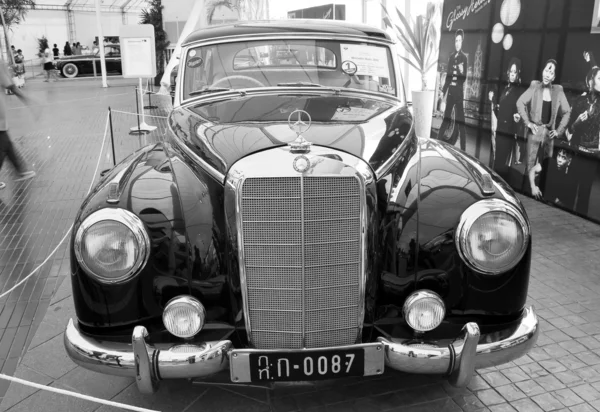 Mercedes-Benz 300b, Старовинні автомобілі — стокове фото