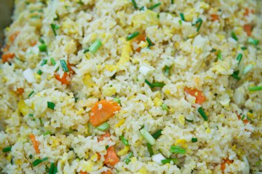 Yengeç kızarmış pilav.