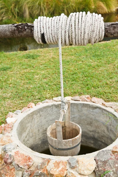 Traditionella brunnar — Stockfoto