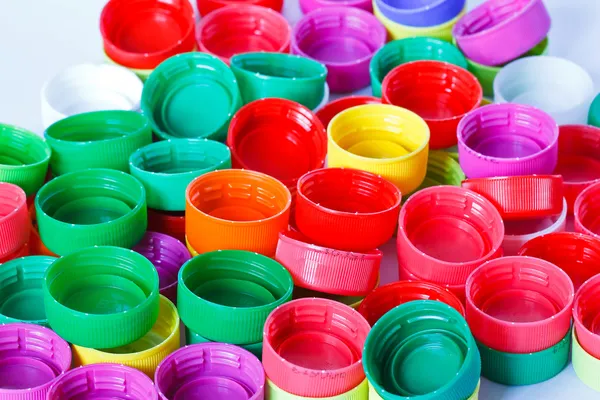 Colorful plastic bottle screw caps — Stock Photo, Image